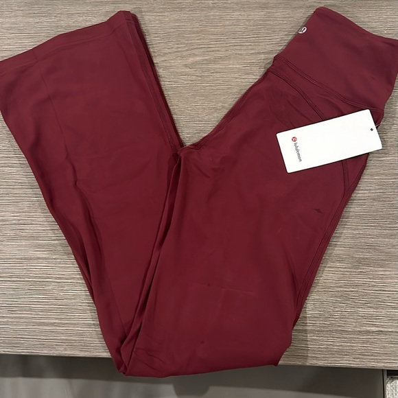 Lululemon Groove Super-High-Rise Flared Pant Nulu size 6 NWT Red Merlot… - Picture 3 of 7